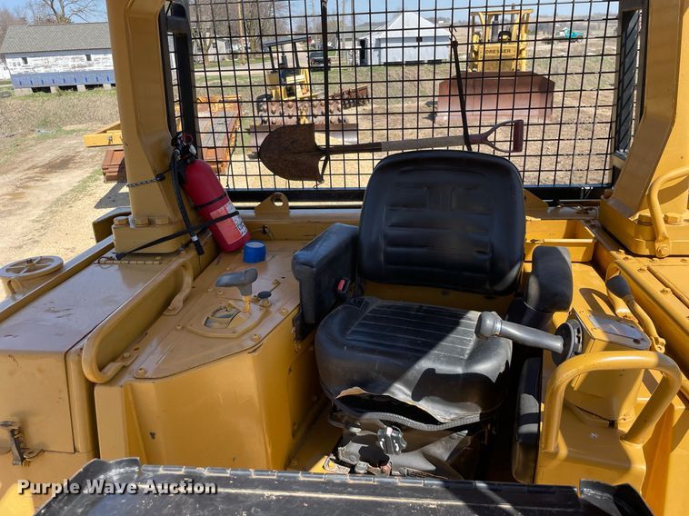 image for item LJ9611 Caterpillar D6H XL Series II  dozer