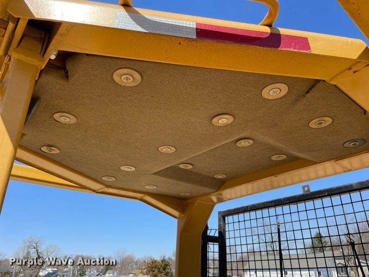 image for item LJ9611 Caterpillar D6H XL Series II  dozer