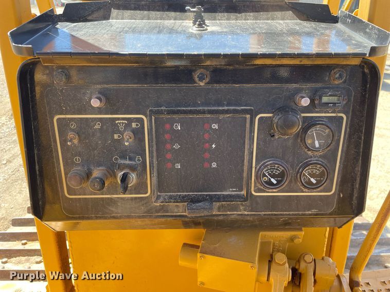 image for item LJ9611 Caterpillar D6H XL Series II  dozer