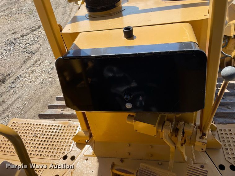 image for item LJ9611 Caterpillar D6H XL Series II  dozer