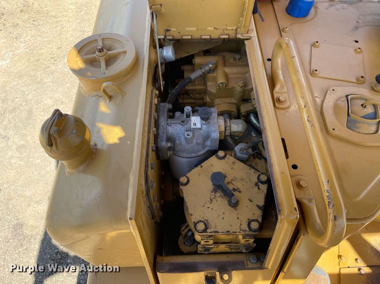 image for item LJ9611 Caterpillar D6H XL Series II  dozer