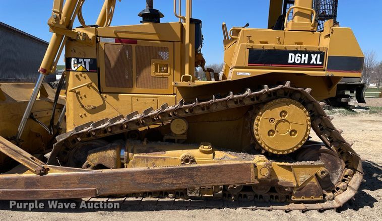 image for item LJ9611 Caterpillar D6H XL Series II  dozer