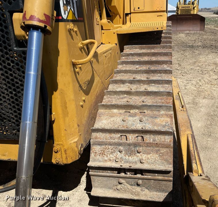 image for item LJ9611 Caterpillar D6H XL Series II  dozer