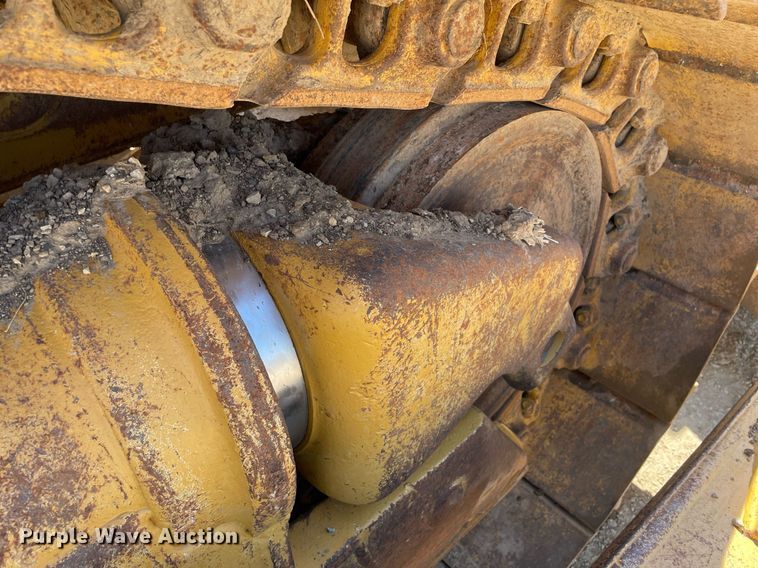 image for item LJ9611 Caterpillar D6H XL Series II  dozer