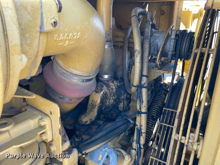 image for item LJ9612 1986 Caterpillar 621B  conventional scraper