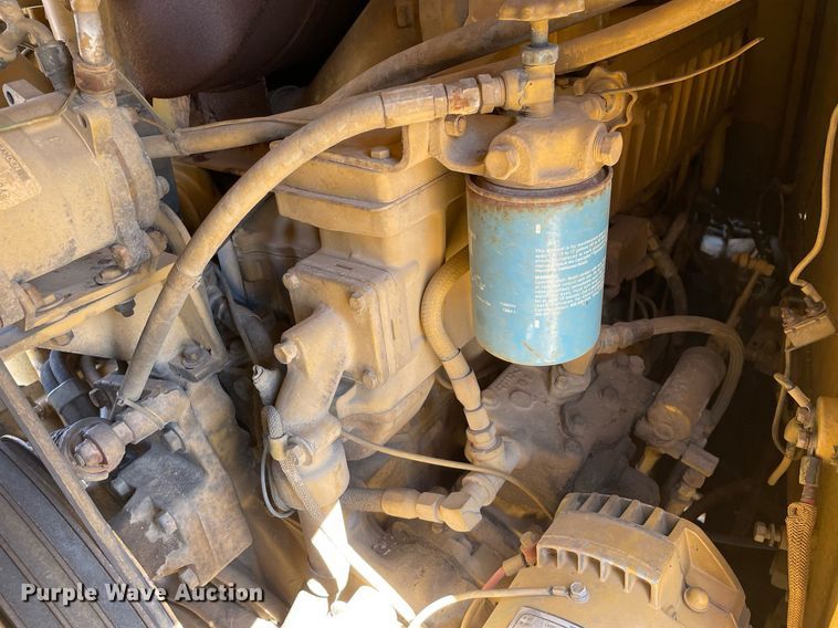 image for item LJ9612 1986 Caterpillar 621B  conventional scraper