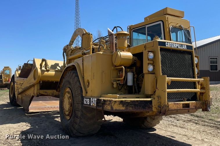 image for item LJ9613 1982 Caterpillar 621B  conventional scraper