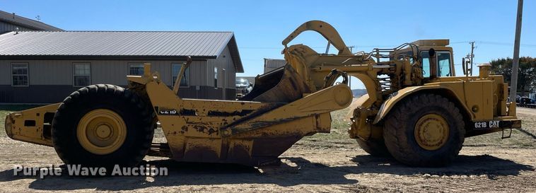 image for item LJ9613 1982 Caterpillar 621B  conventional scraper