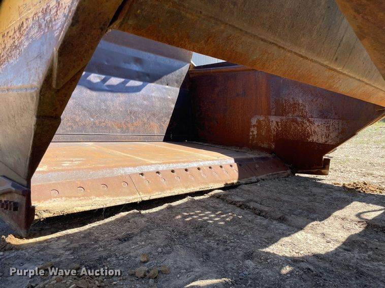 image for item LJ9613 1982 Caterpillar 621B  conventional scraper