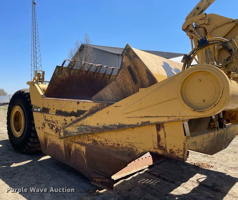 image for item LJ9613 1982 Caterpillar 621B  conventional scraper