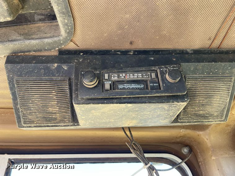 image for item LJ9613 1982 Caterpillar 621B  conventional scraper