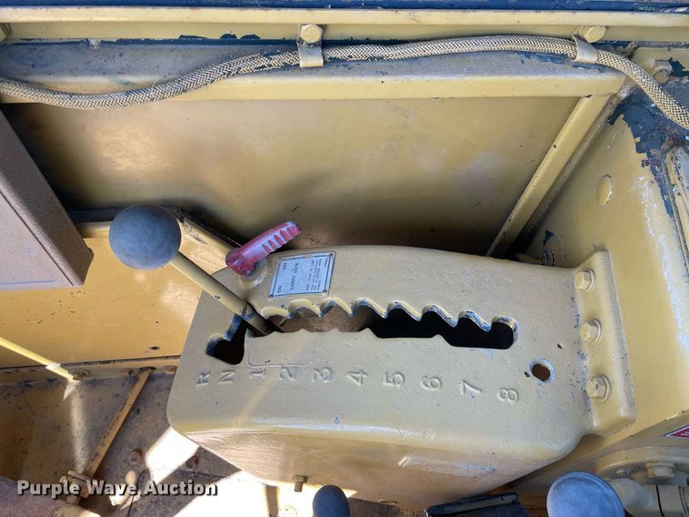 image for item LJ9613 1982 Caterpillar 621B  conventional scraper