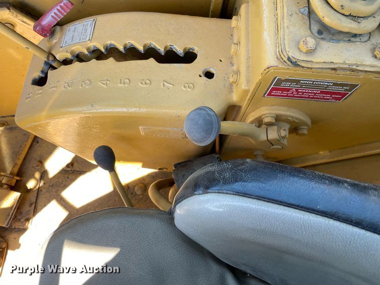 image for item LJ9613 1982 Caterpillar 621B  conventional scraper