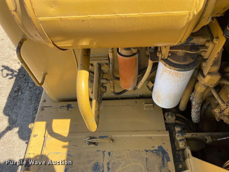 image for item LJ9613 1982 Caterpillar 621B  conventional scraper