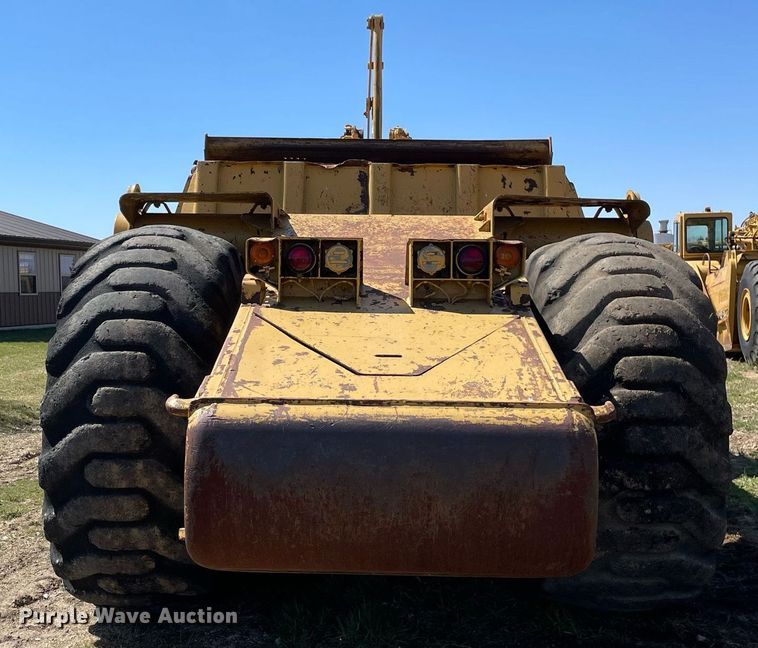 image for item LJ9614 Caterpillar 621B  conventional scraper