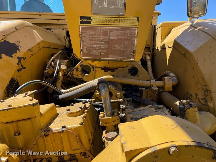 image for item LJ9614 Caterpillar 621B  conventional scraper