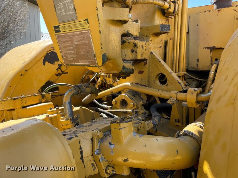 image for item LJ9614 Caterpillar 621B  conventional scraper