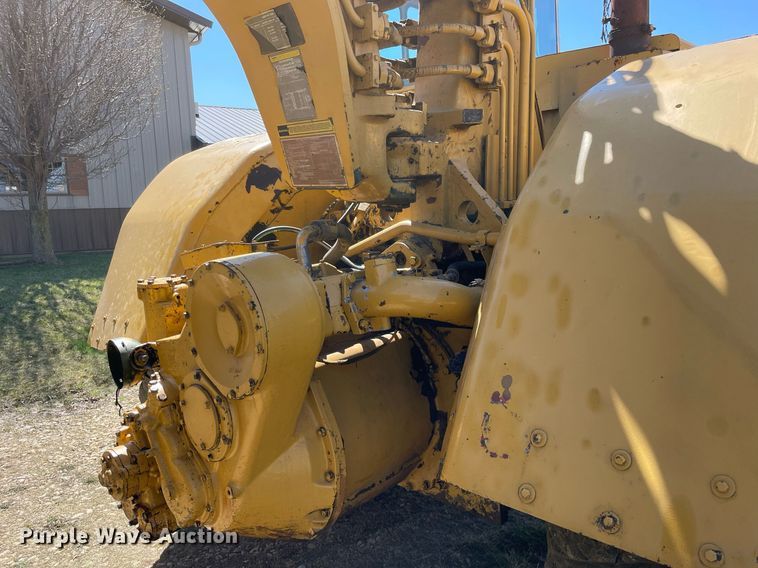 image for item LJ9614 Caterpillar 621B  conventional scraper