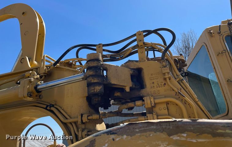 image for item LJ9614 Caterpillar 621B  conventional scraper