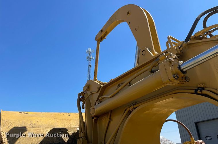 image for item LJ9614 Caterpillar 621B  conventional scraper