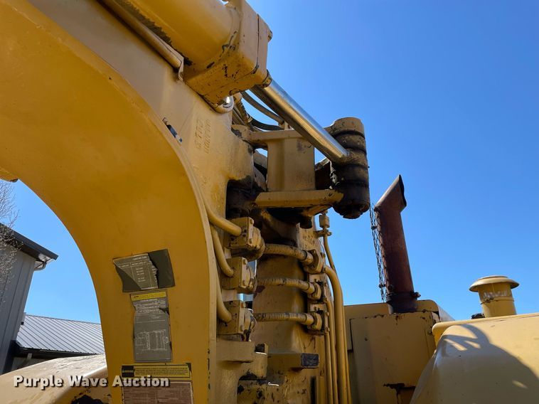 image for item LJ9614 Caterpillar 621B  conventional scraper