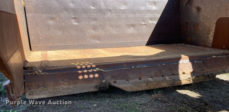 image for item LJ9614 Caterpillar 621B  conventional scraper