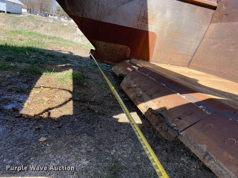 image for item LJ9614 Caterpillar 621B  conventional scraper