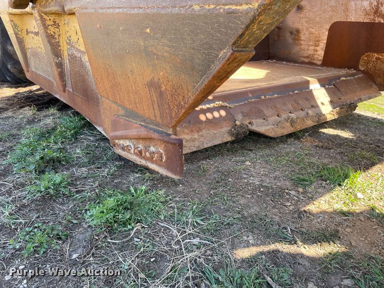 image for item LJ9614 Caterpillar 621B  conventional scraper