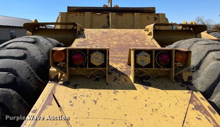 image for item LJ9614 Caterpillar 621B  conventional scraper