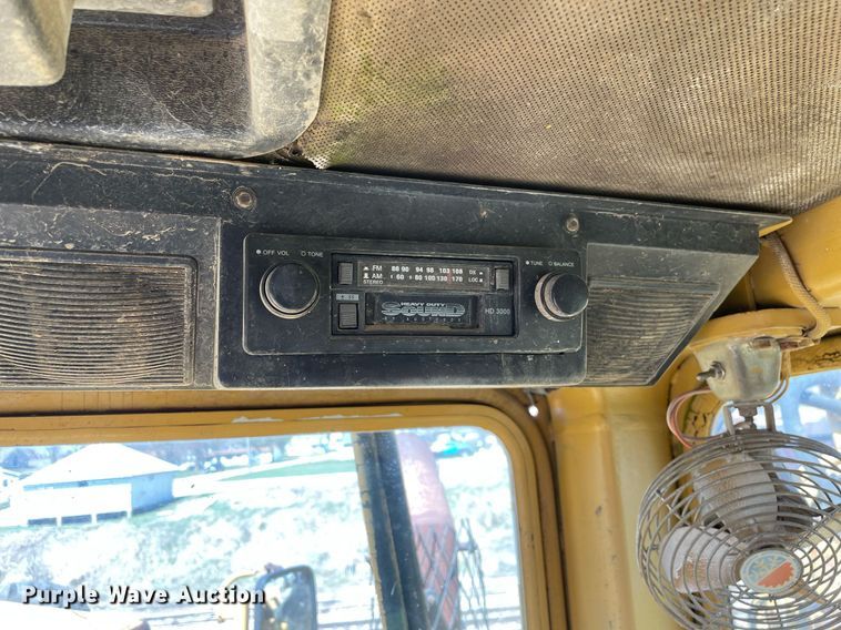 image for item LJ9614 Caterpillar 621B  conventional scraper