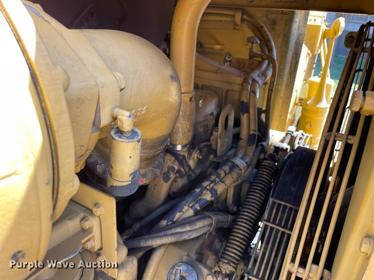 image for item LJ9614 Caterpillar 621B  conventional scraper