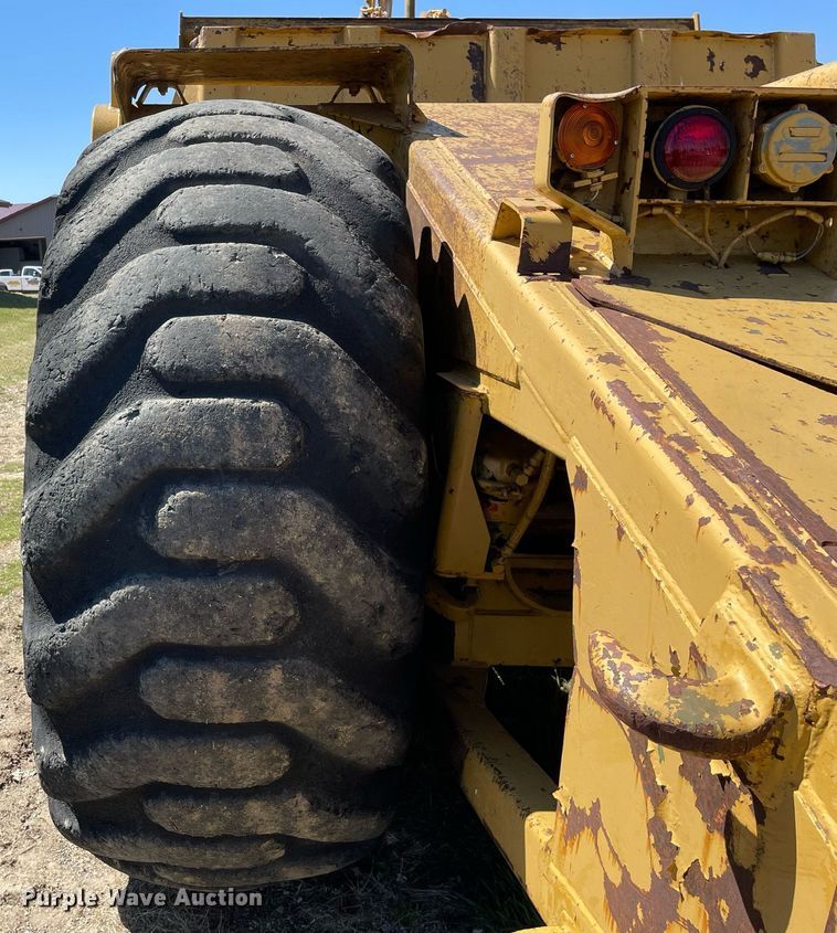 image for item LJ9614 Caterpillar 621B  conventional scraper