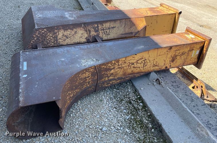 image for item LJ9616 (2) tile plow boots