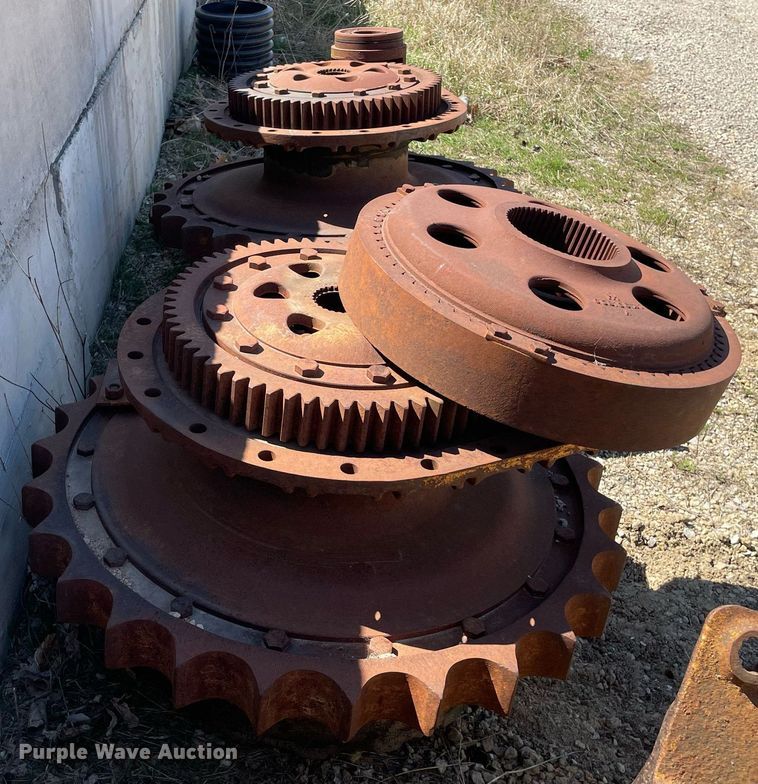 image for item LJ9617 Crawler attachments