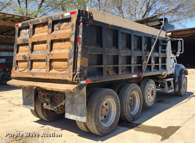 image for item LL9039 2003 Mack CV713  dump truck