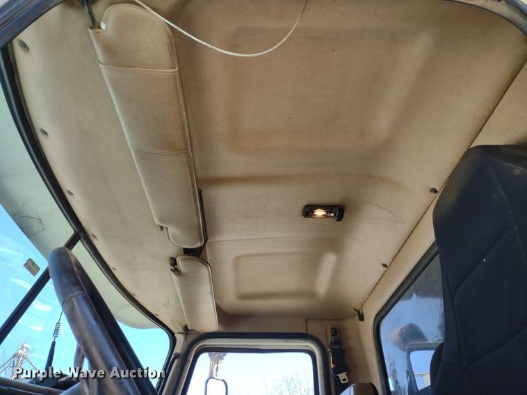 image for item LL9039 2003 Mack CV713  dump truck