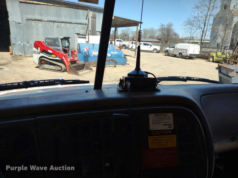 image for item LL9039 2003 Mack CV713  dump truck