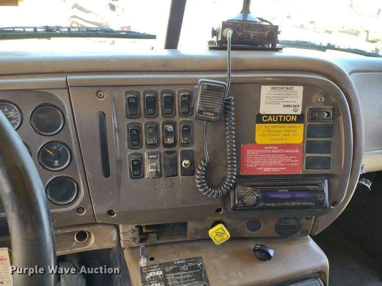 image for item LL9039 2003 Mack CV713  dump truck