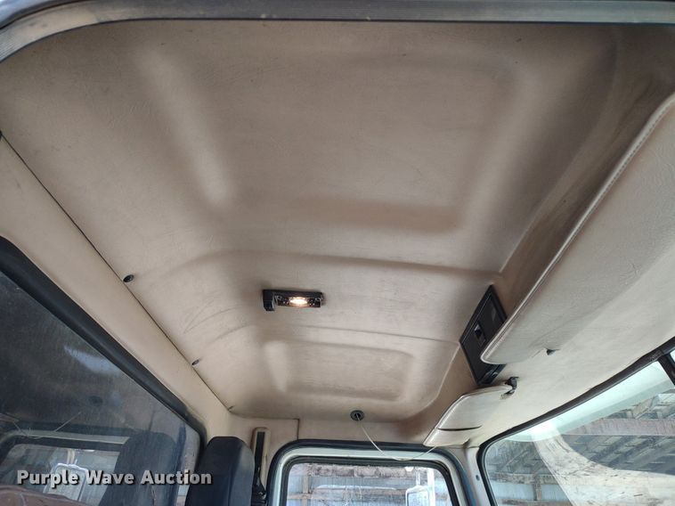 image for item LL9039 2003 Mack CV713  dump truck