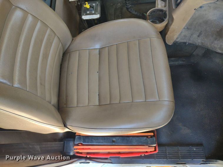 image for item LL9039 2003 Mack CV713  dump truck