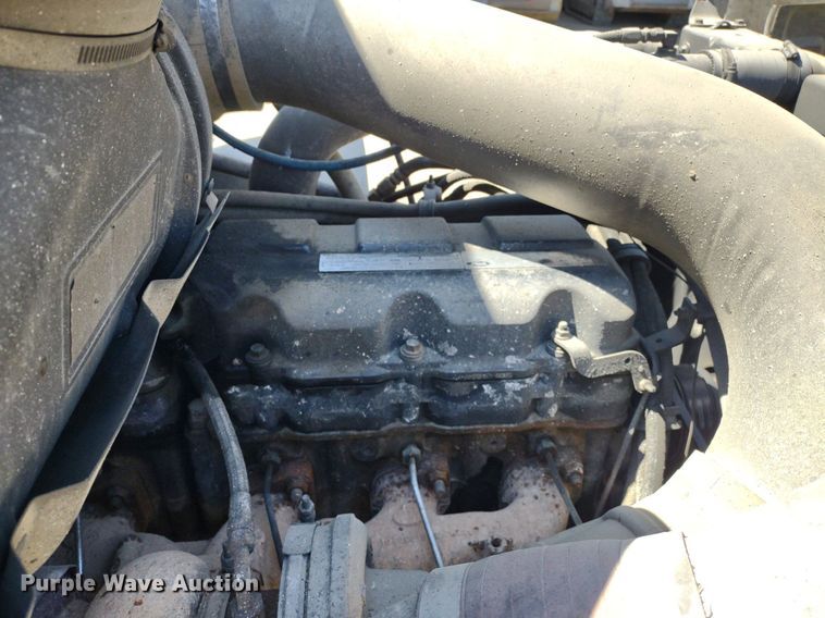 image for item LL9039 2003 Mack CV713  dump truck