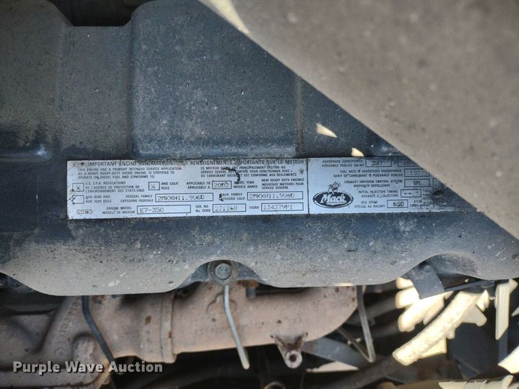 image for item LL9039 2003 Mack CV713  dump truck