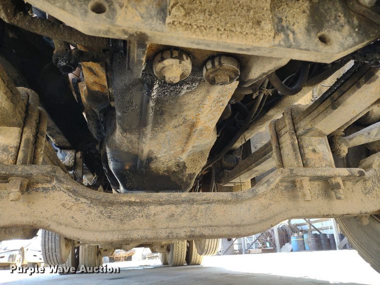 image for item LL9039 2003 Mack CV713  dump truck