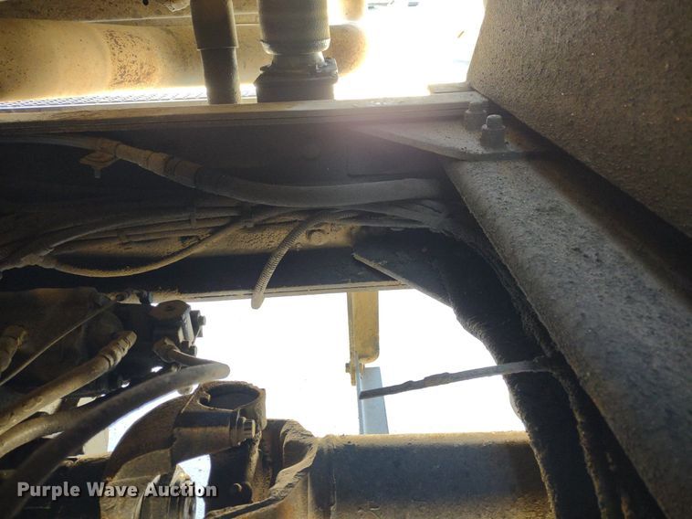 image for item LL9039 2003 Mack CV713  dump truck