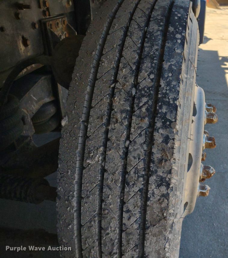 image for item LL9039 2003 Mack CV713  dump truck