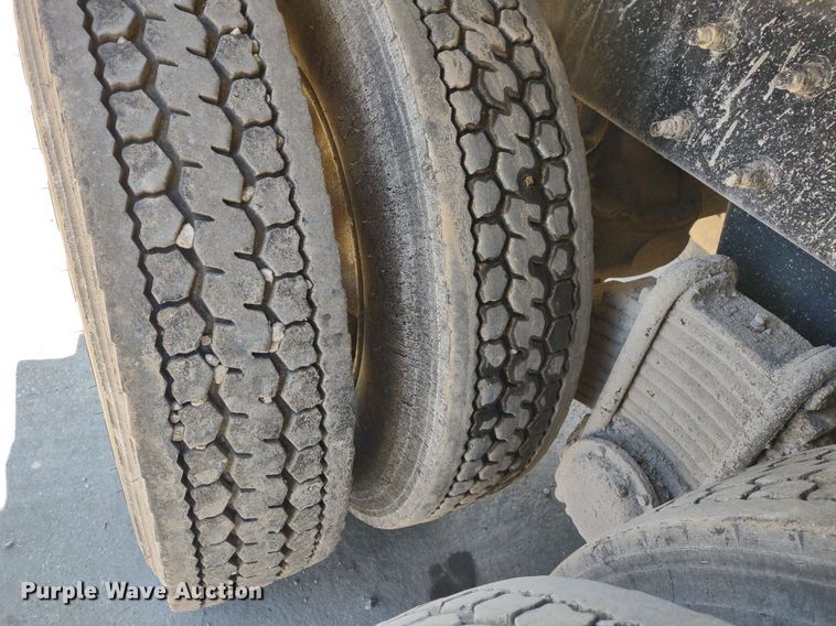 image for item LL9039 2003 Mack CV713  dump truck