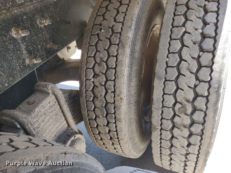 image for item LL9039 2003 Mack CV713  dump truck