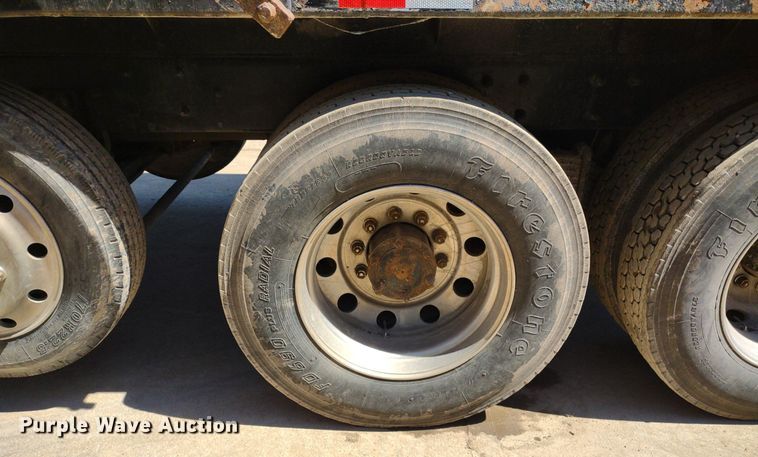 image for item LL9039 2003 Mack CV713  dump truck