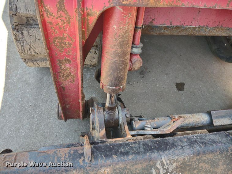 image for item LL9040 2016 Takeuchi TL10V-2  tracked skid steer loader