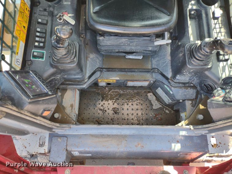 image for item LL9040 2016 Takeuchi TL10V-2  tracked skid steer loader